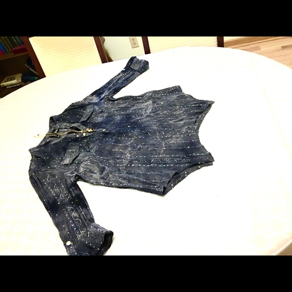 Nice blouse - Picture 1 of 4